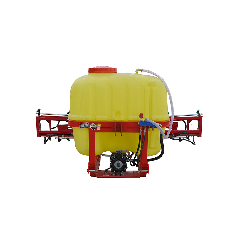 Pulverizator de boom agricol