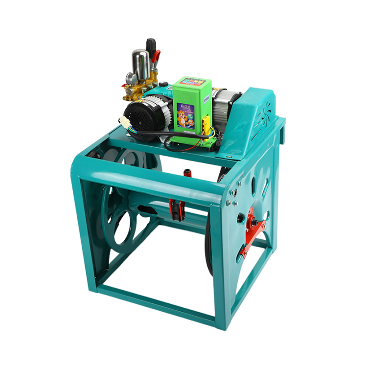 Pulverizator automat cu tuburi de rulare