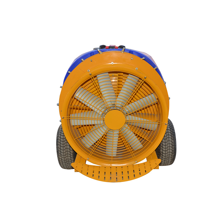 Pulversator cu aer de trailer